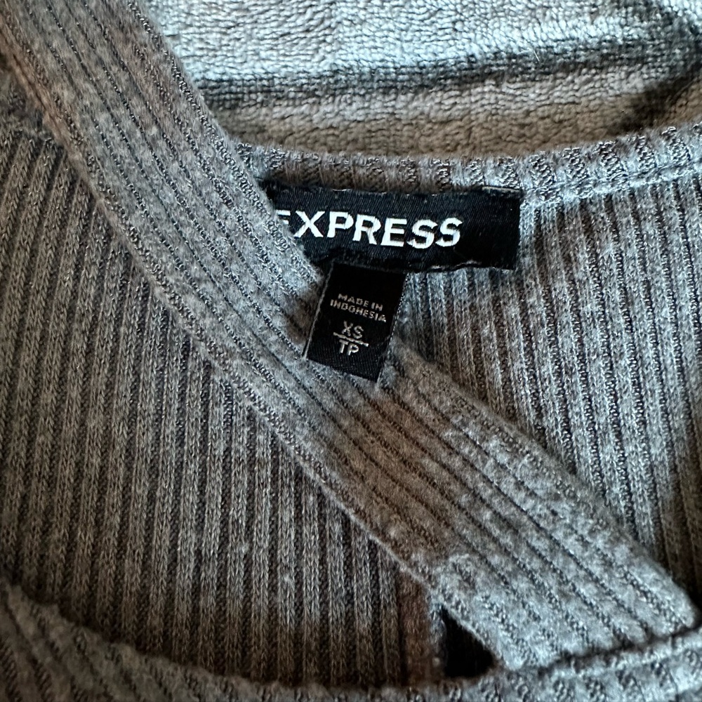Express | Grey Ribbed Long Sleeve - Picture 2 of 5